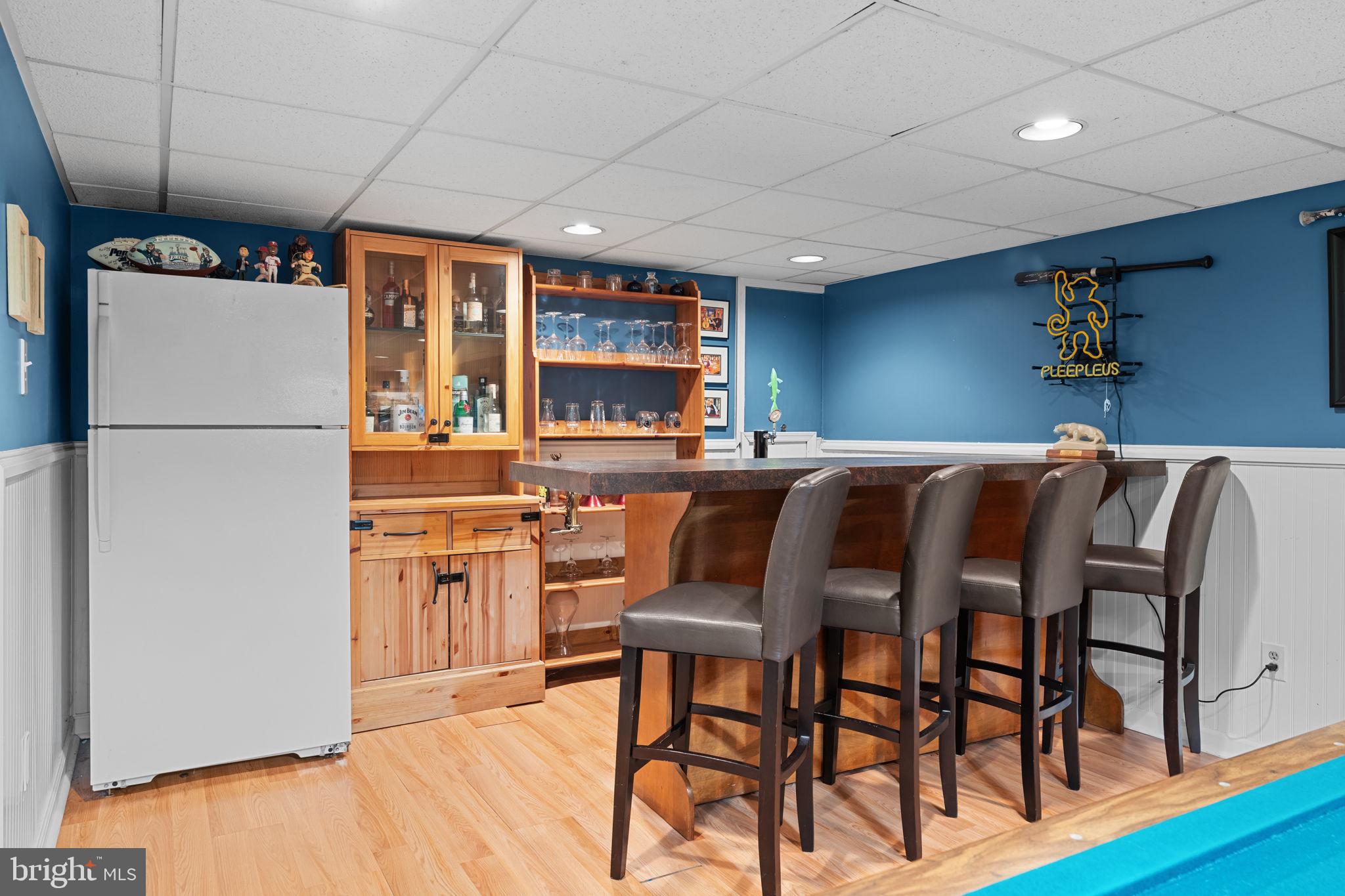 DEVON SQUARE - Residential