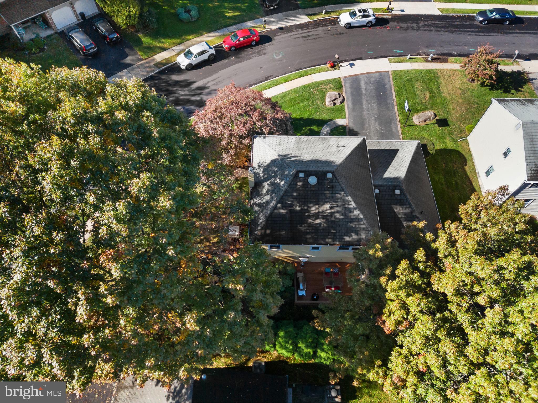 DEVON SQUARE - Residential