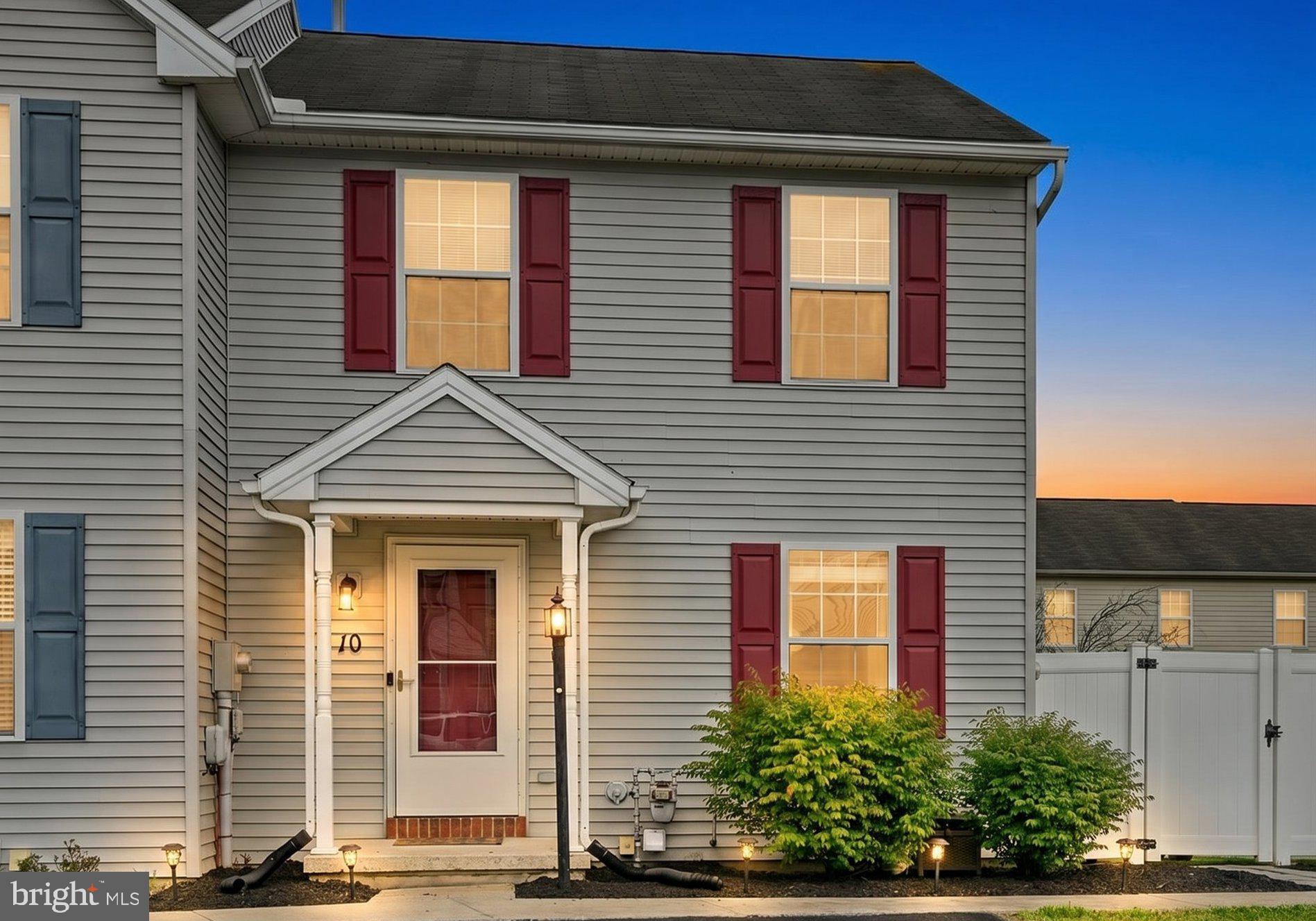 10 BRADFORD CIRCLE