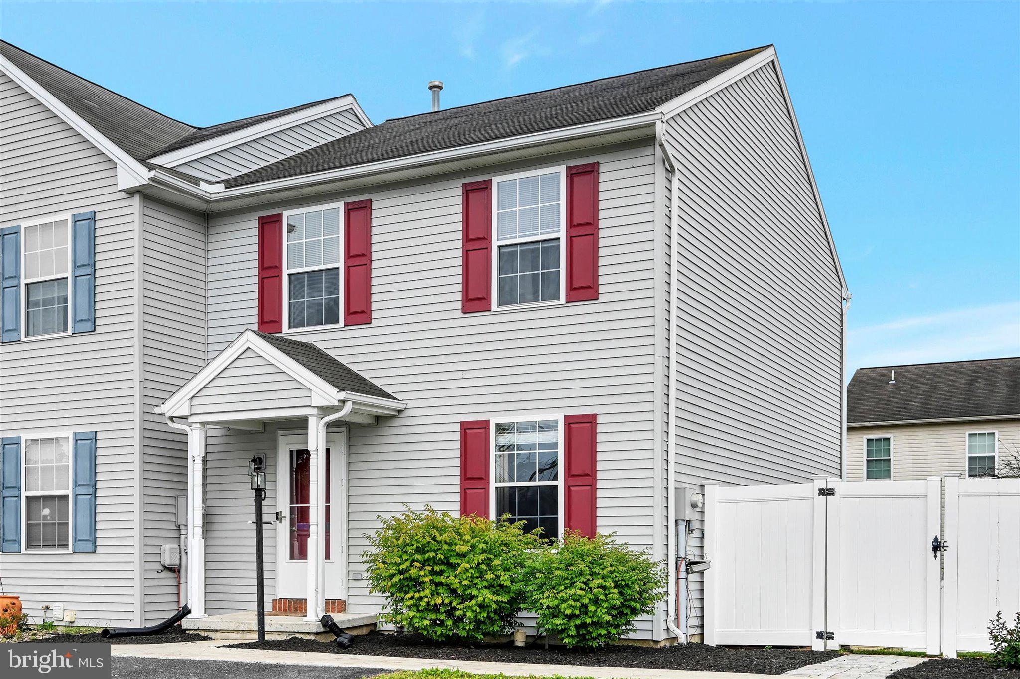 10 BRADFORD CIRCLE