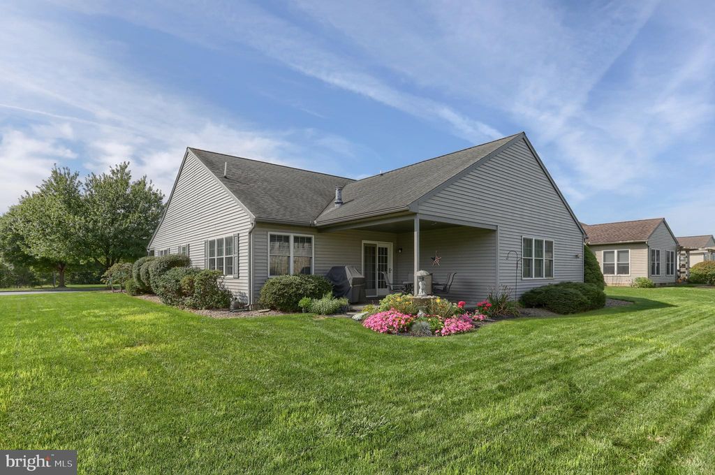 Photo of 118 Arbor Drive, MYERSTOWN, PA 17067 (MLS # PALN2022512)
