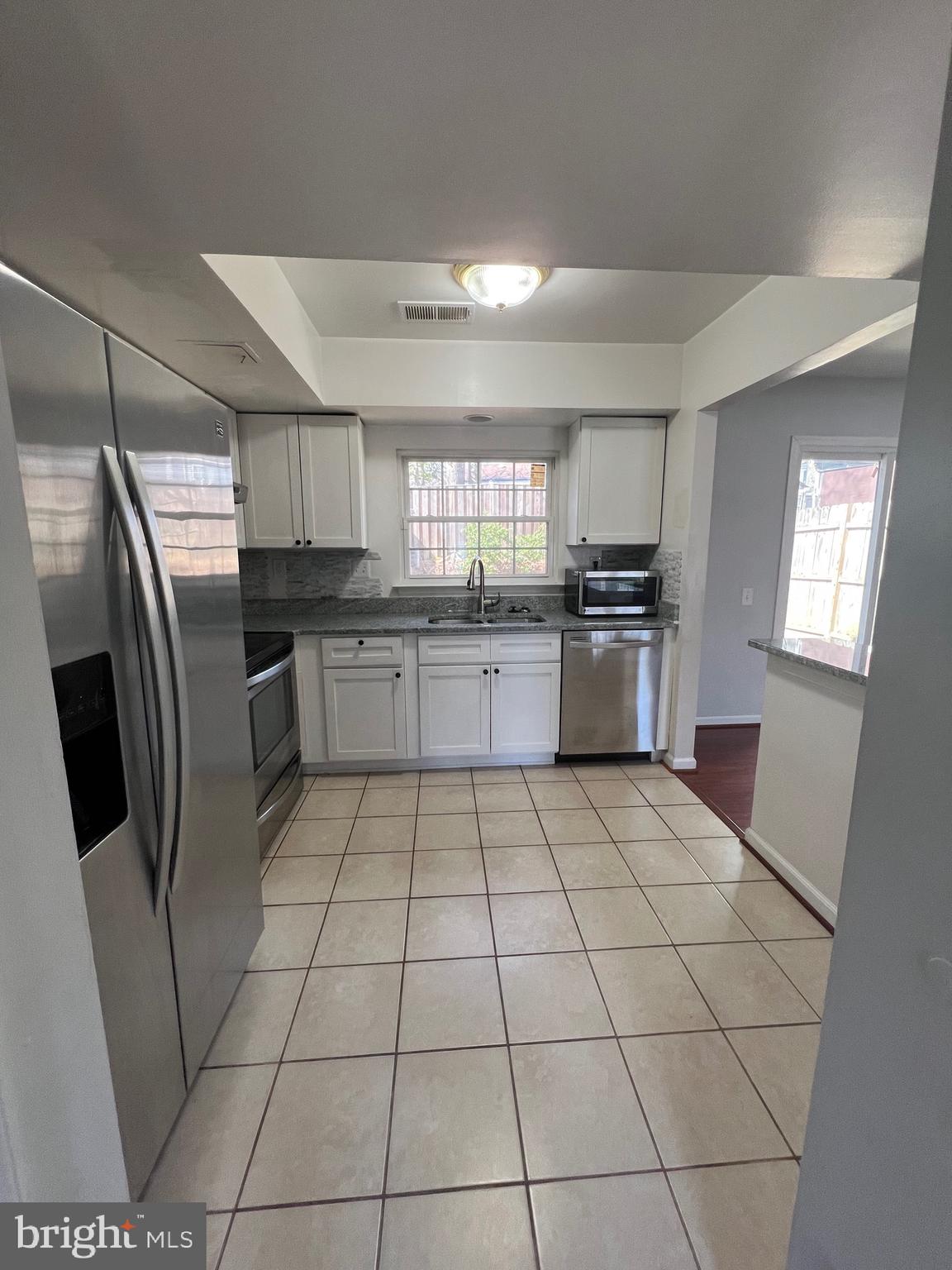 WAKEFIELD - Residential Lease