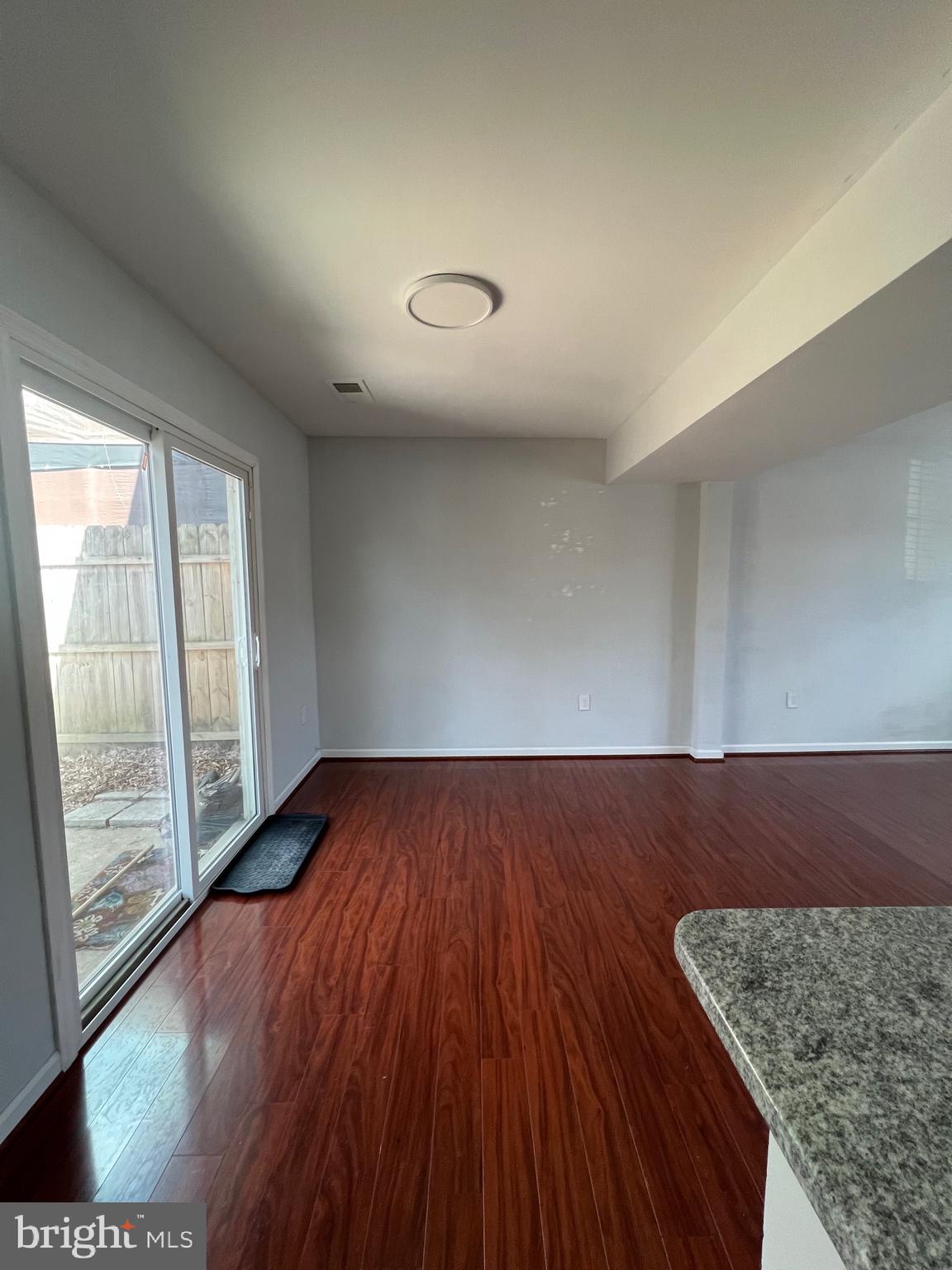 WAKEFIELD - Residential Lease