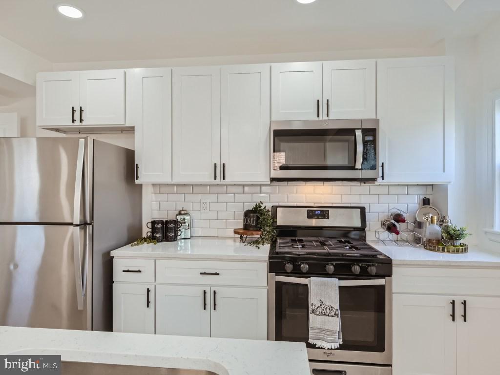 LUCILLE PARK - Residential