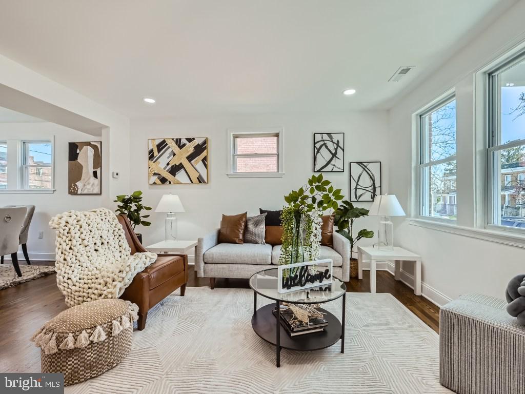 LUCILLE PARK - Residential