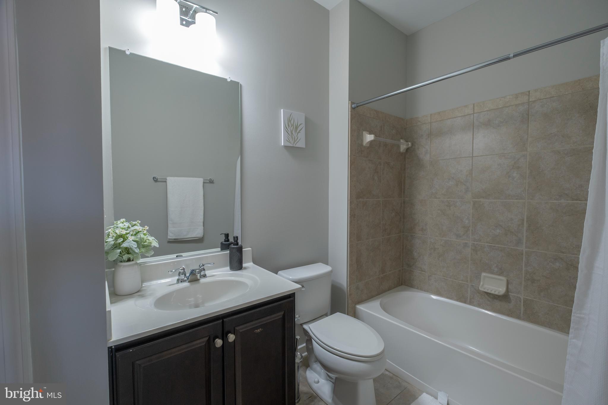 SUMMIT HALL RESERVE - Residential