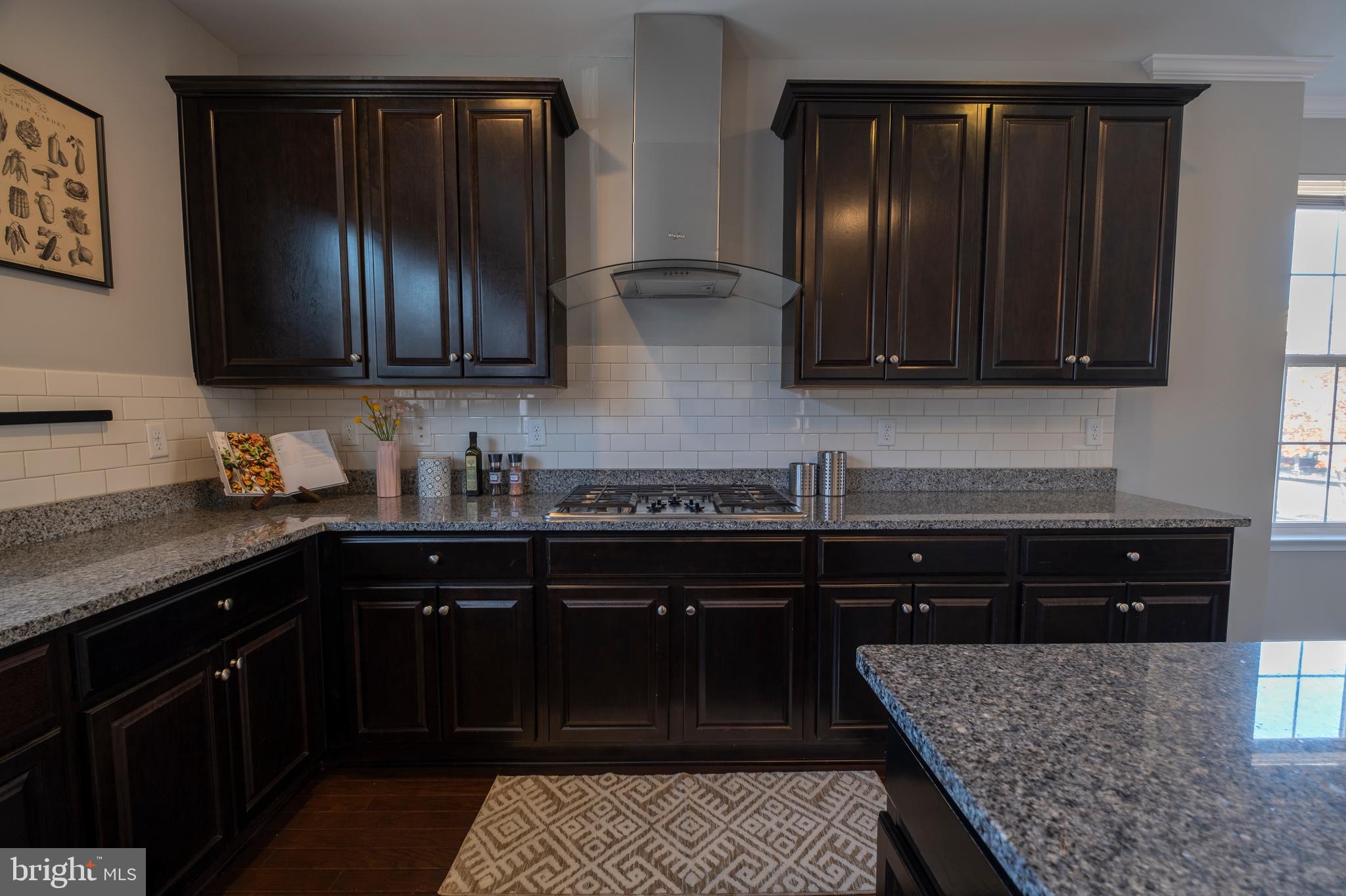 SUMMIT HALL RESERVE - Residential