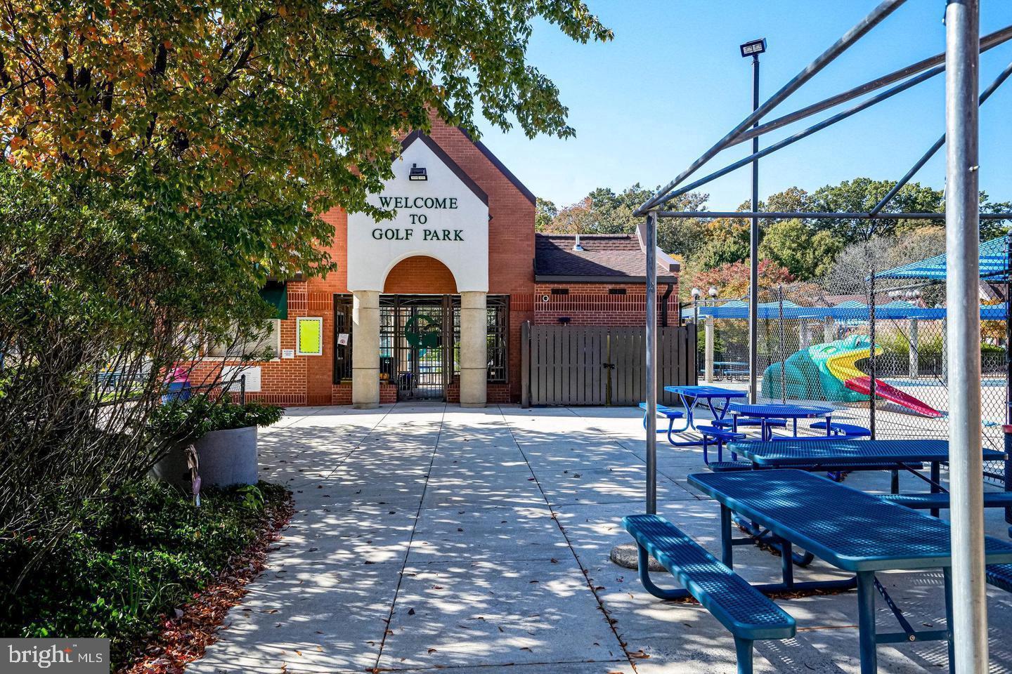 SUMMIT HALL RESERVE - Residential