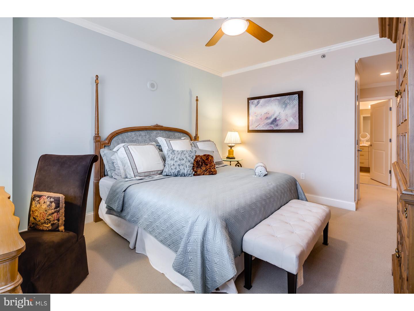 AVENUE OF THE ARTS - Residential