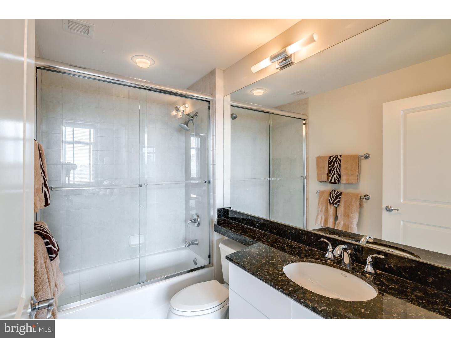 AVENUE OF THE ARTS - Residential