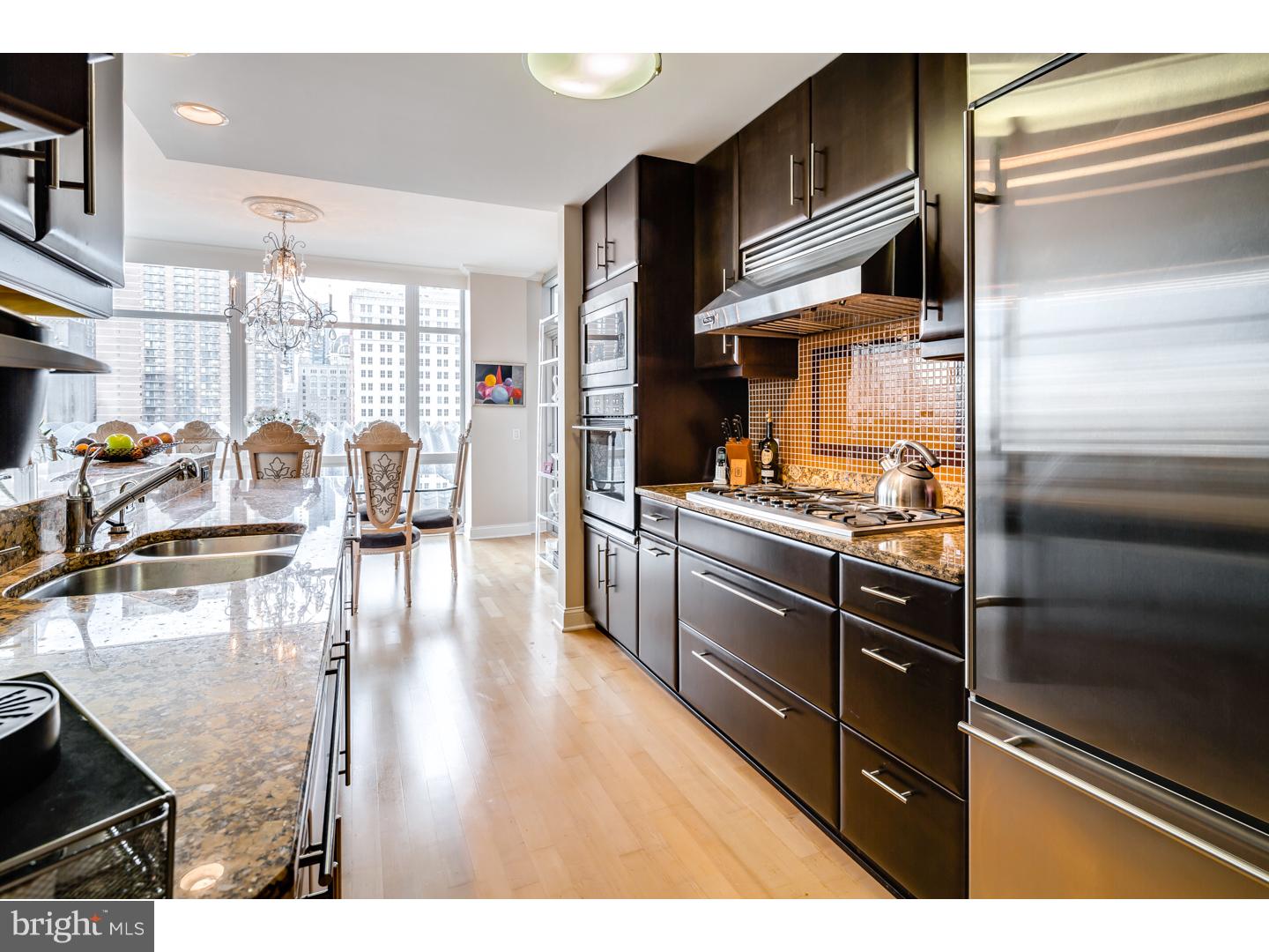 AVENUE OF THE ARTS - Residential