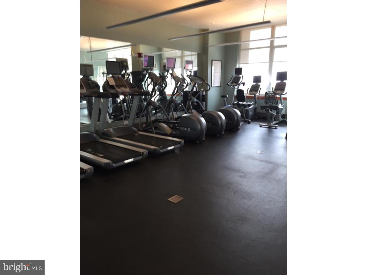 AVENUE OF THE ARTS - Residential