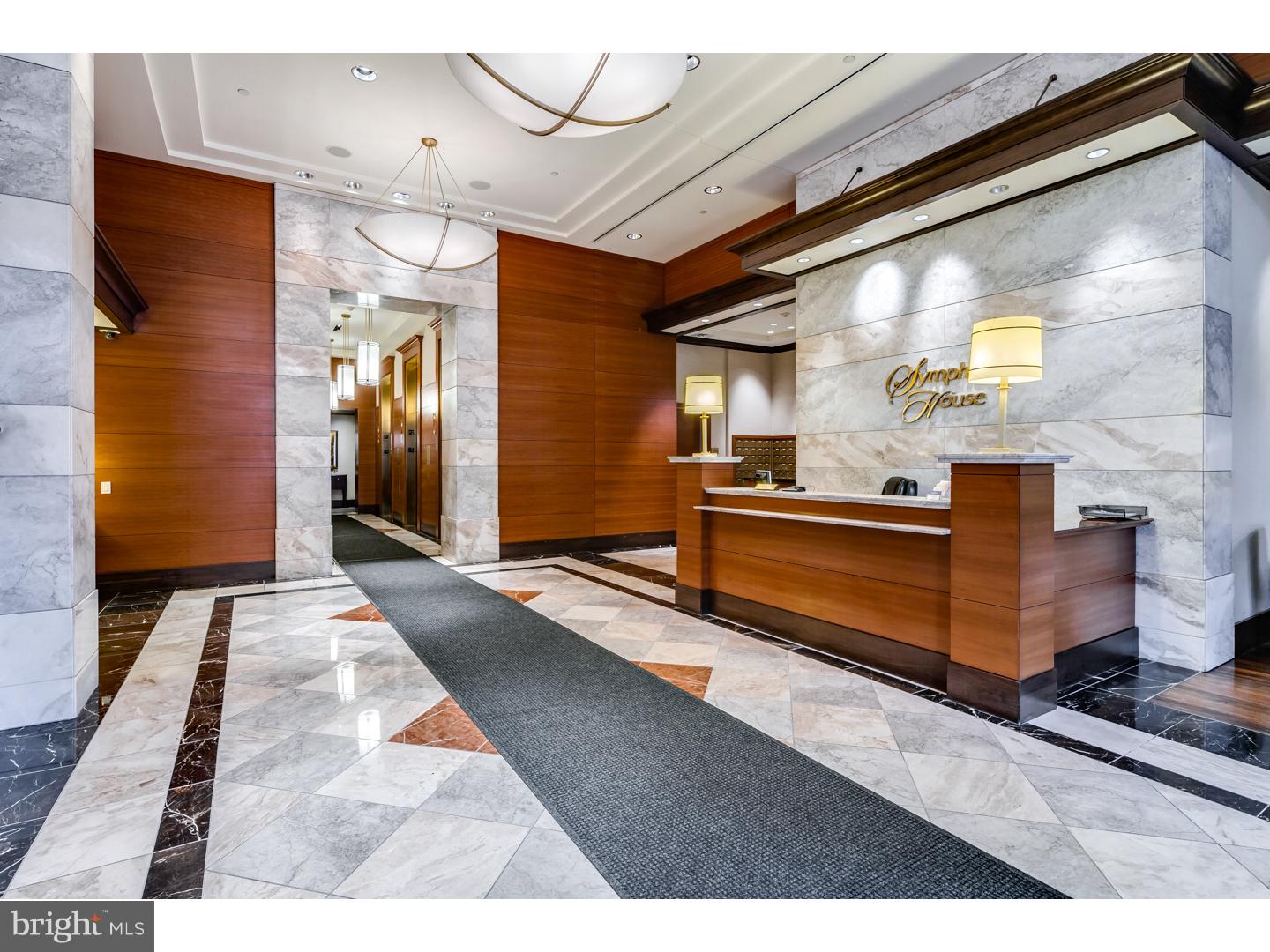 AVENUE OF THE ARTS - Residential