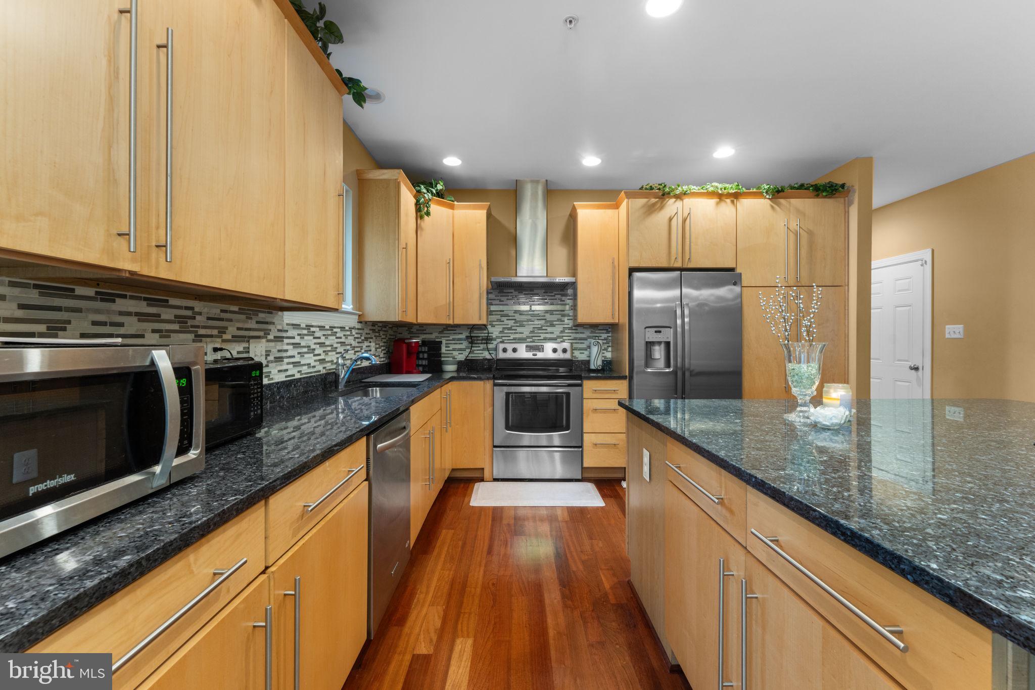 WARNERS - Residential