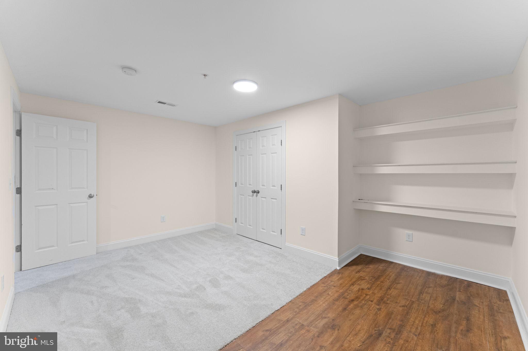 WARNERS - Residential