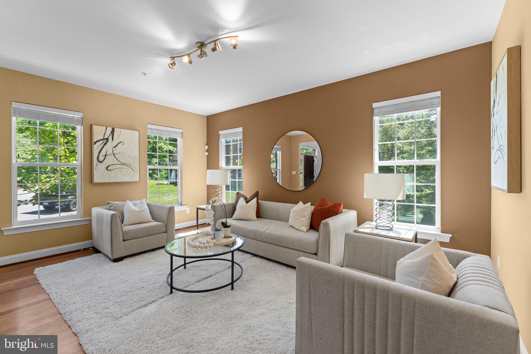 WARNERS - Residential