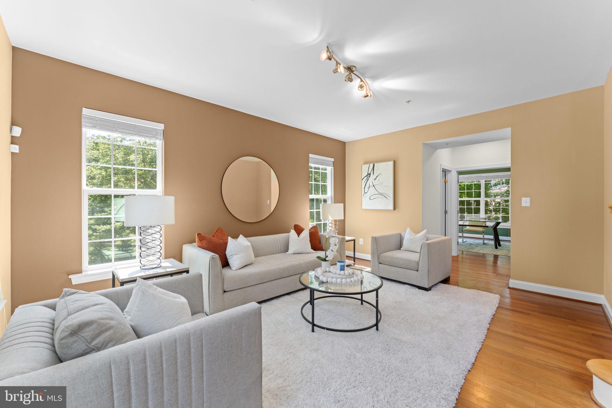 WARNERS - Residential