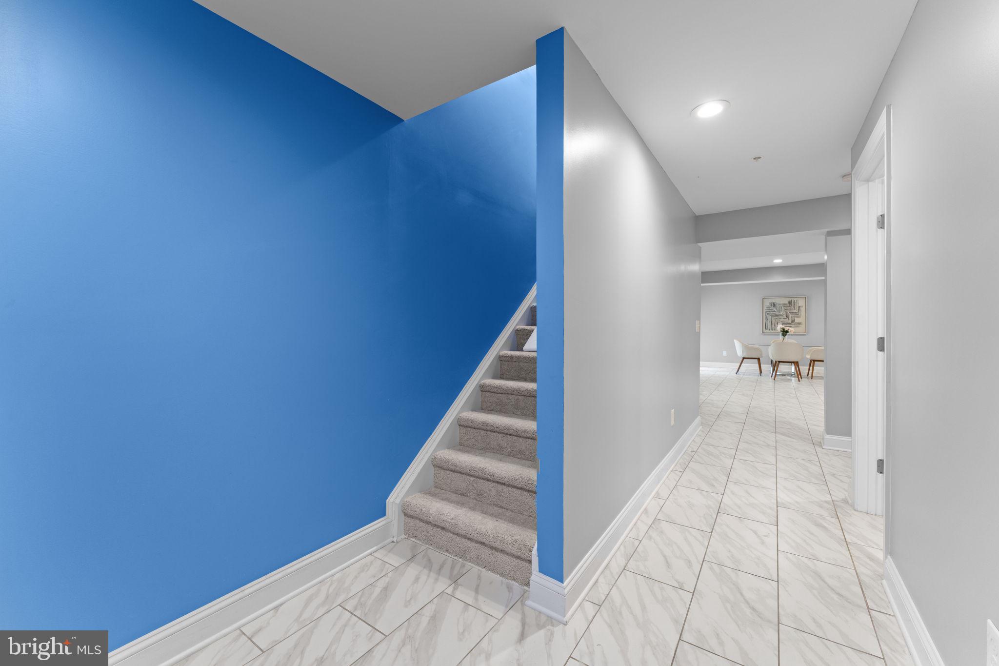 WARNERS - Residential