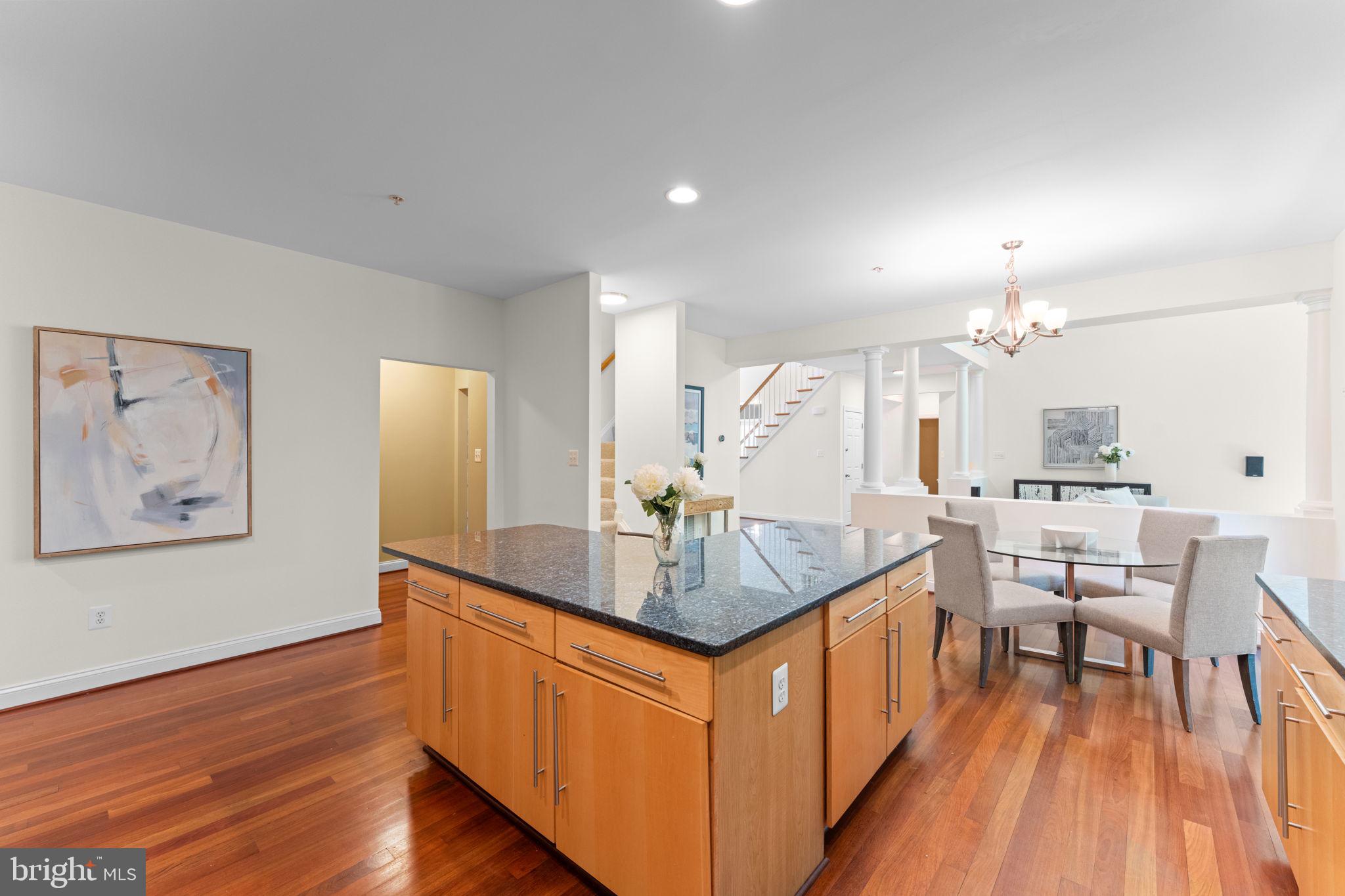 WARNERS - Residential