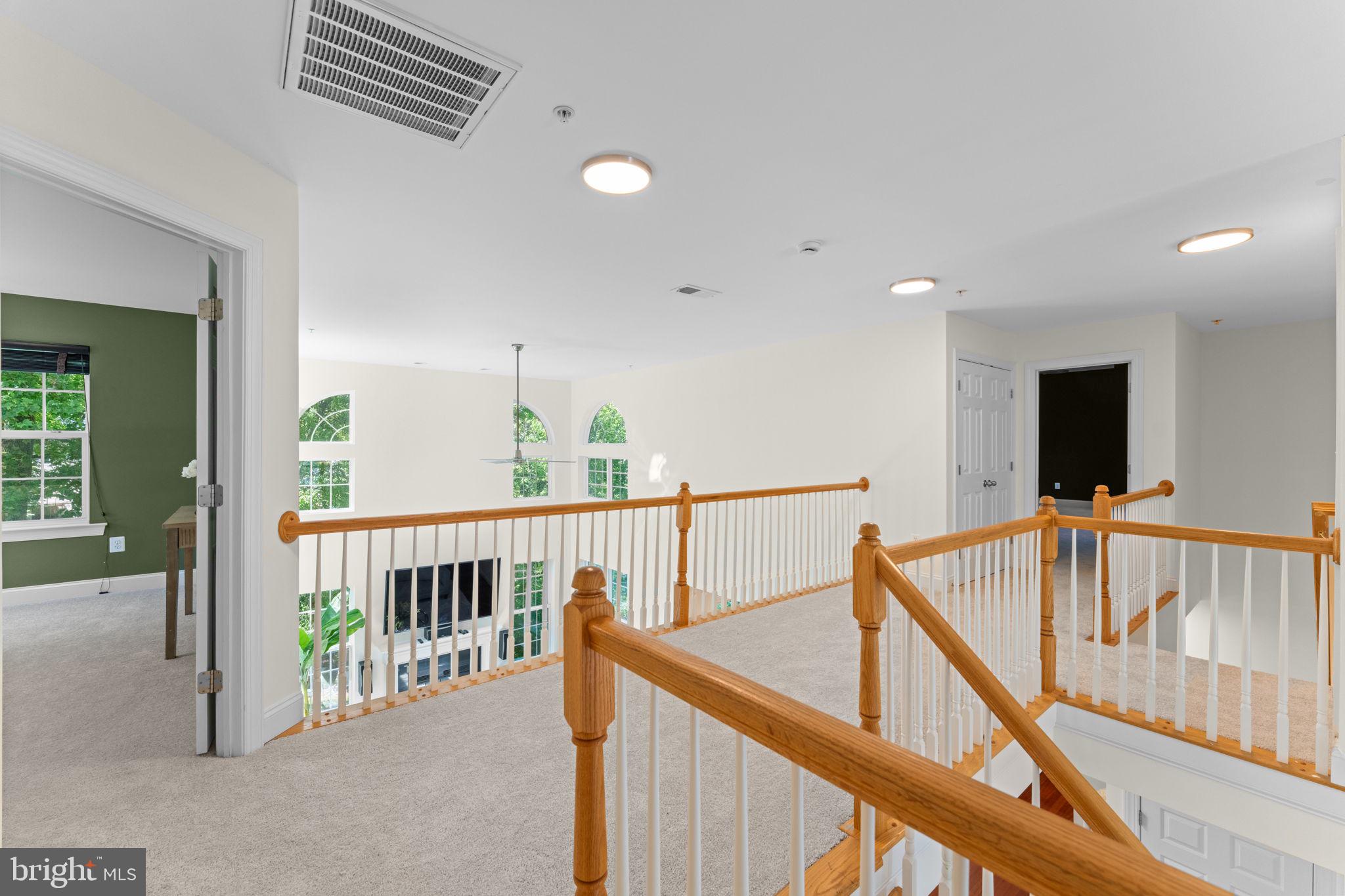 WARNERS - Residential