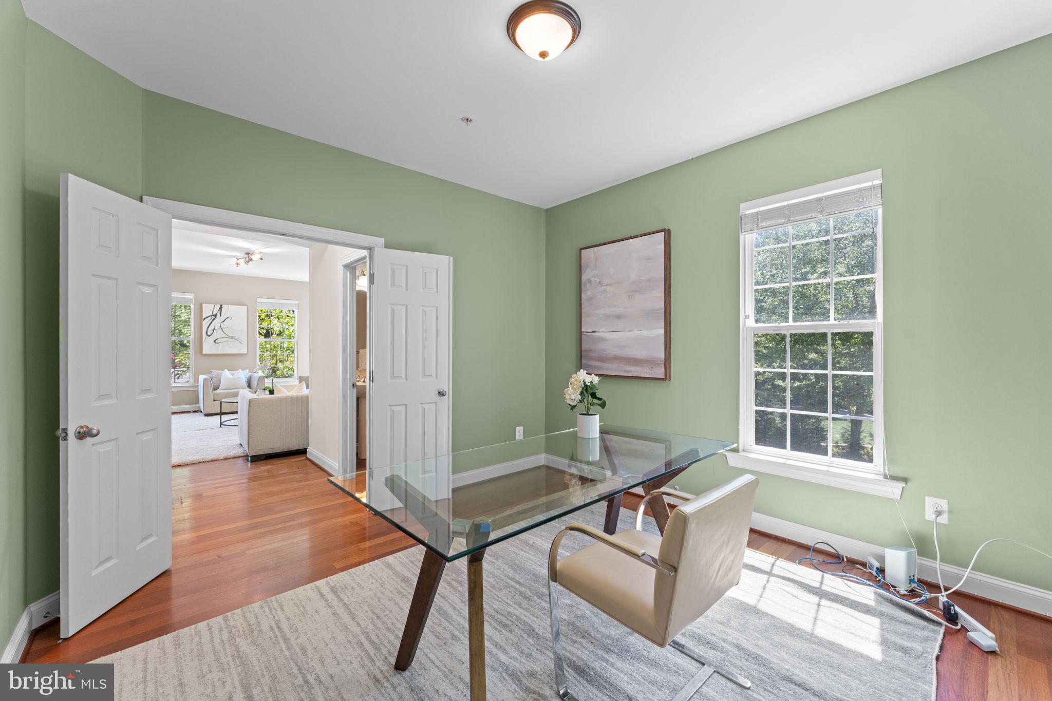 WARNERS - Residential