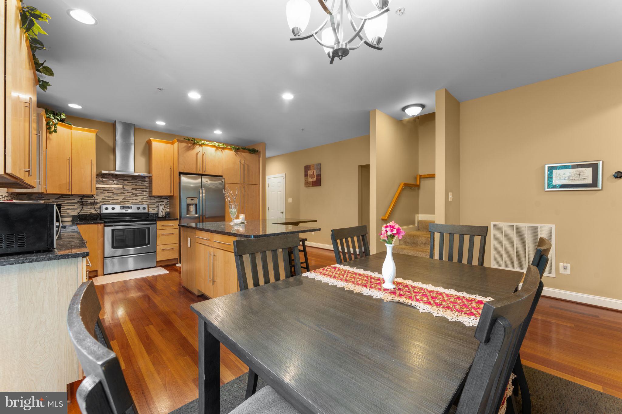 WARNERS - Residential