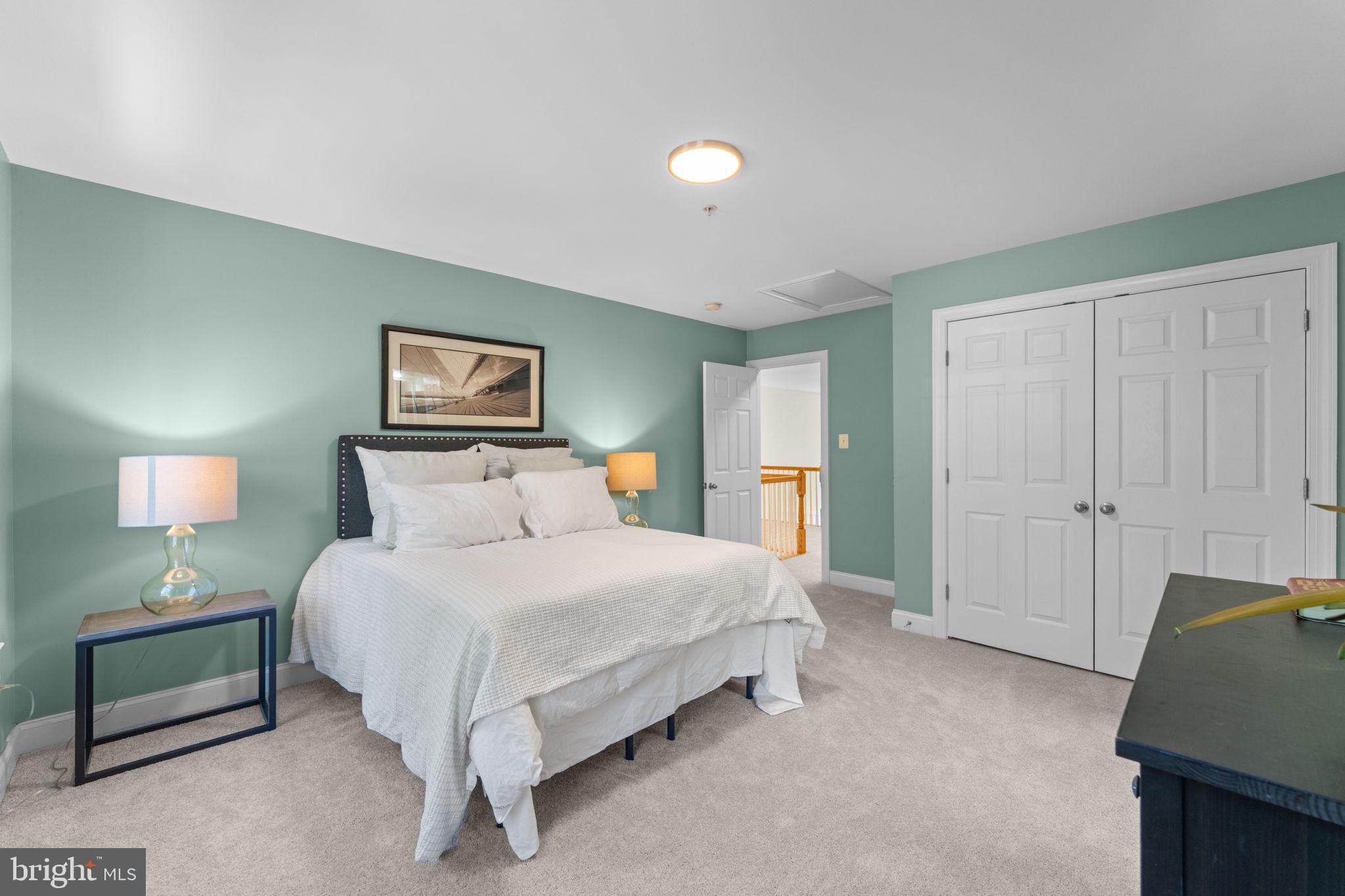 WARNERS - Residential