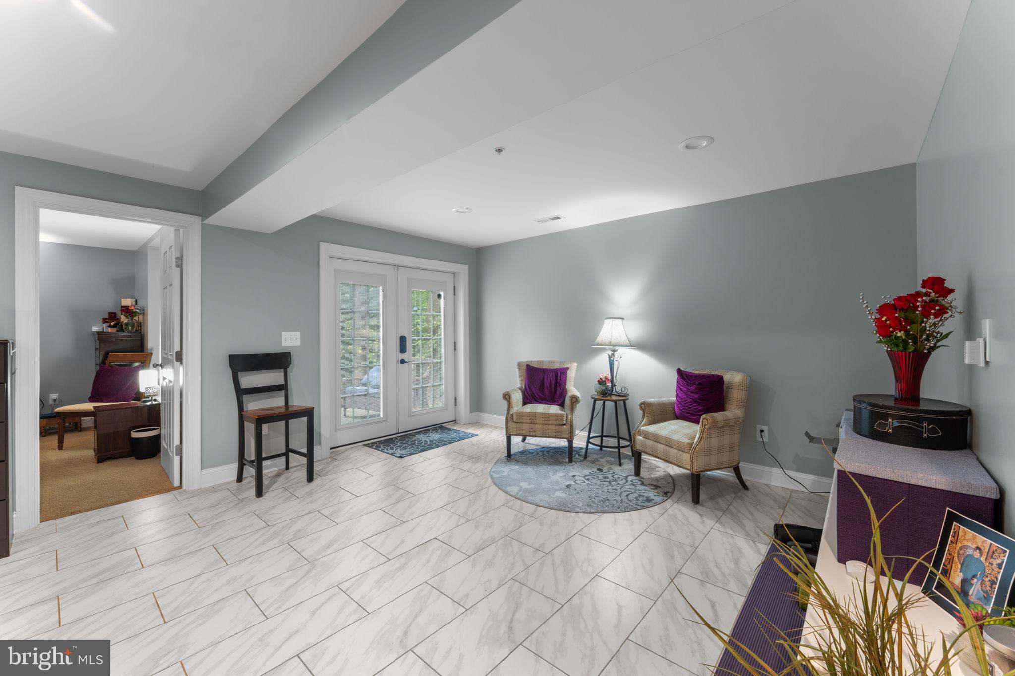 WARNERS - Residential