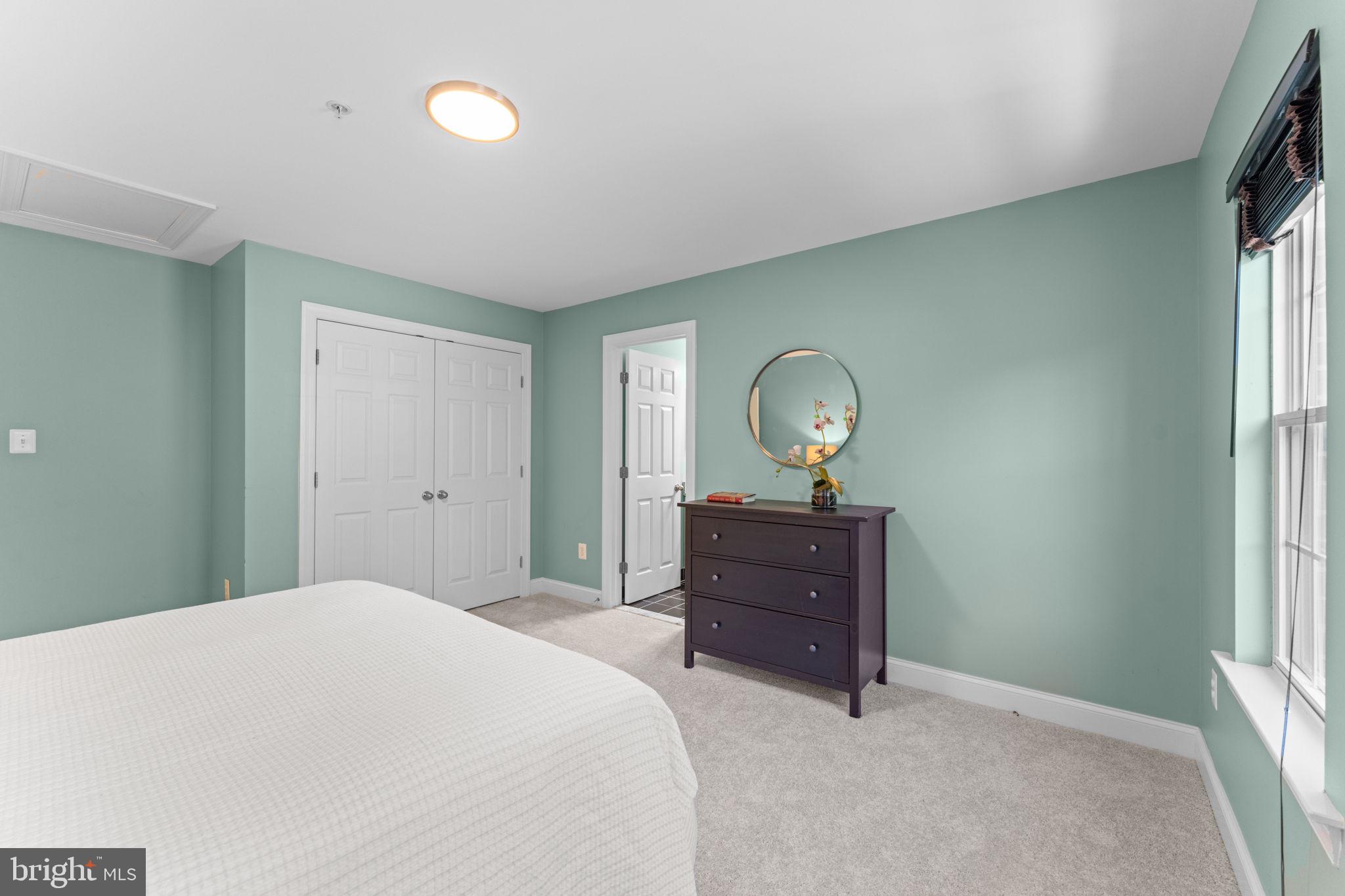 WARNERS - Residential
