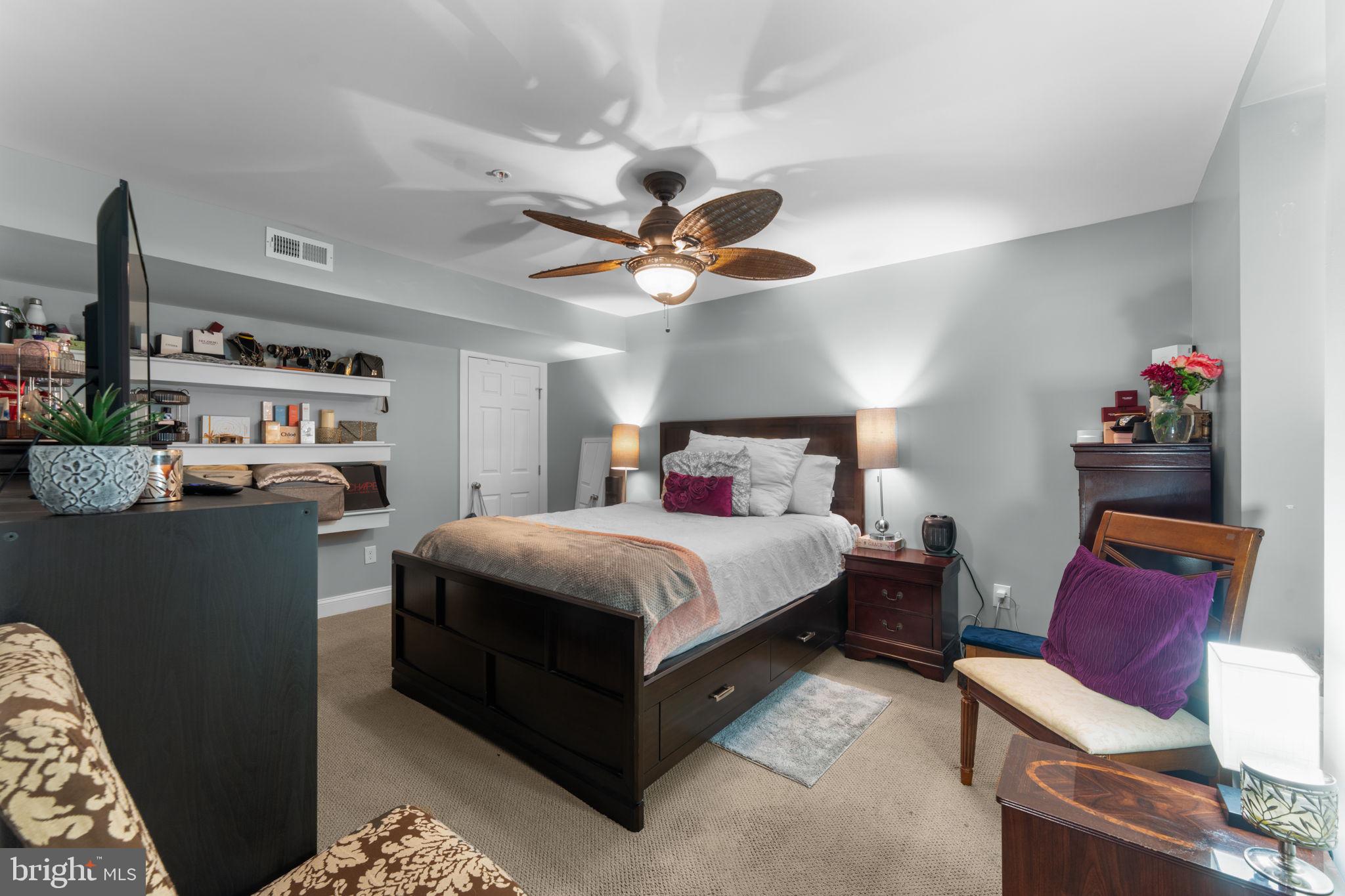 WARNERS - Residential