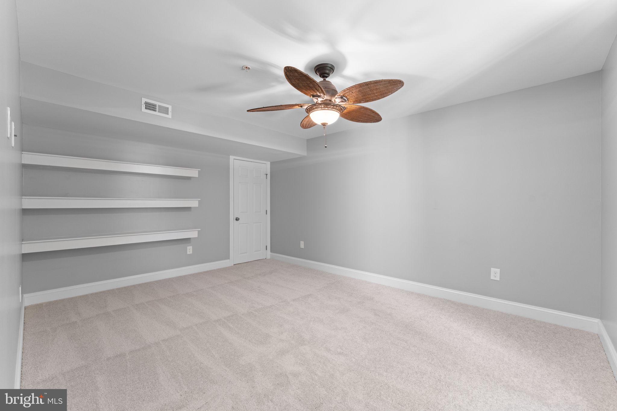 WARNERS - Residential