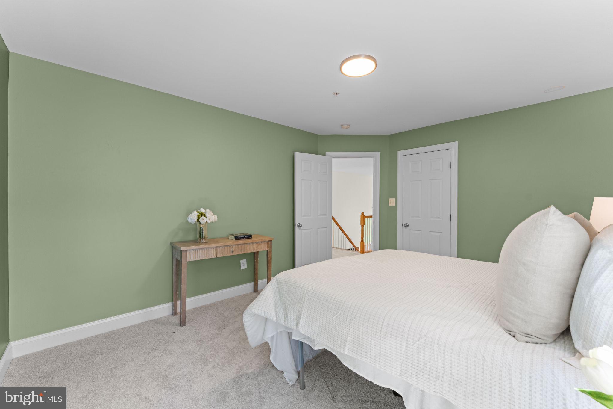WARNERS - Residential