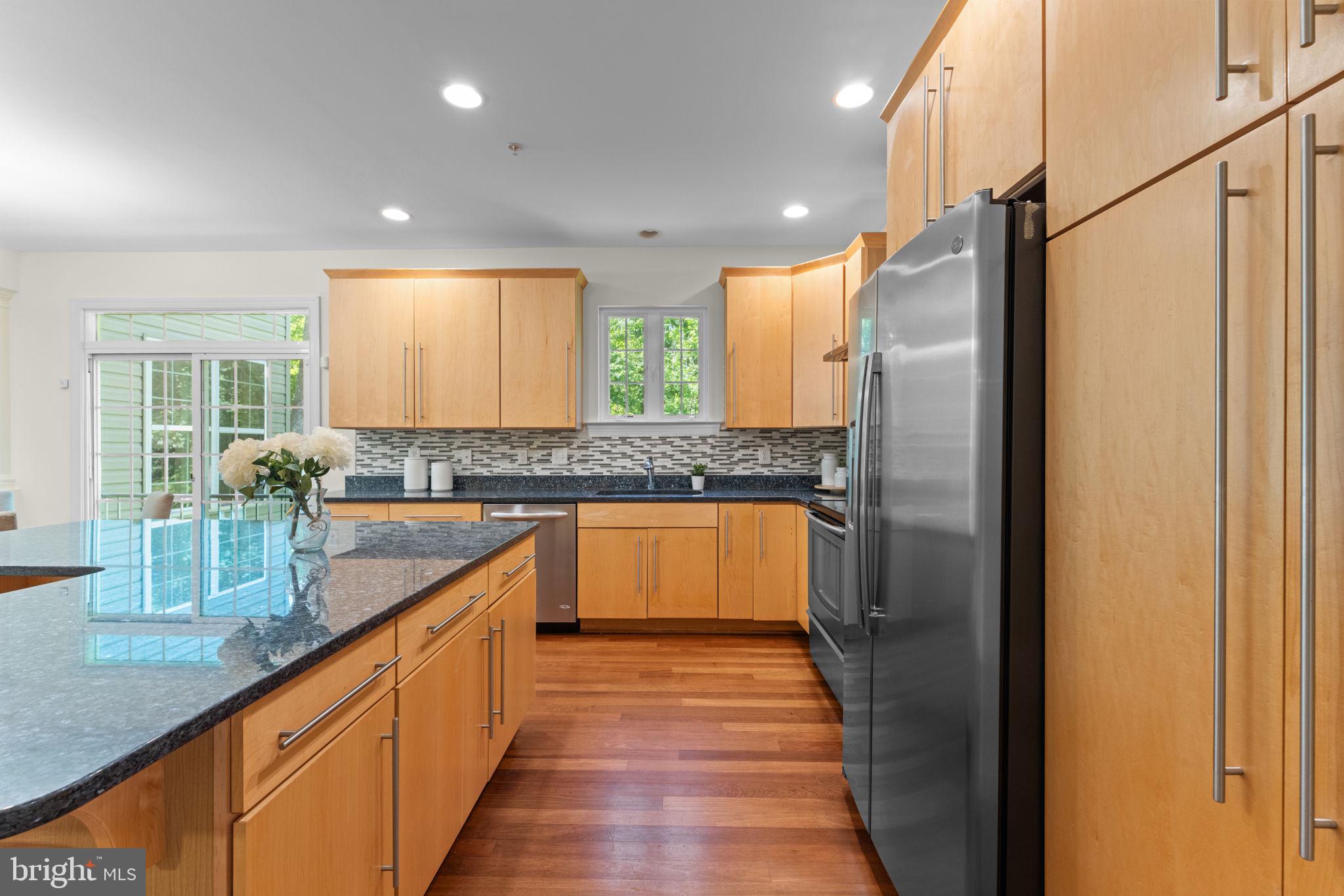 WARNERS - Residential