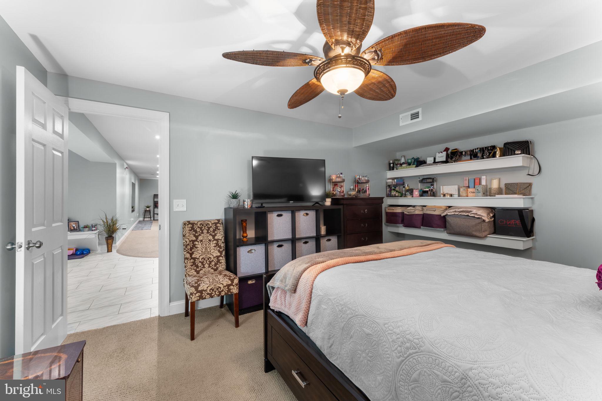 WARNERS - Residential