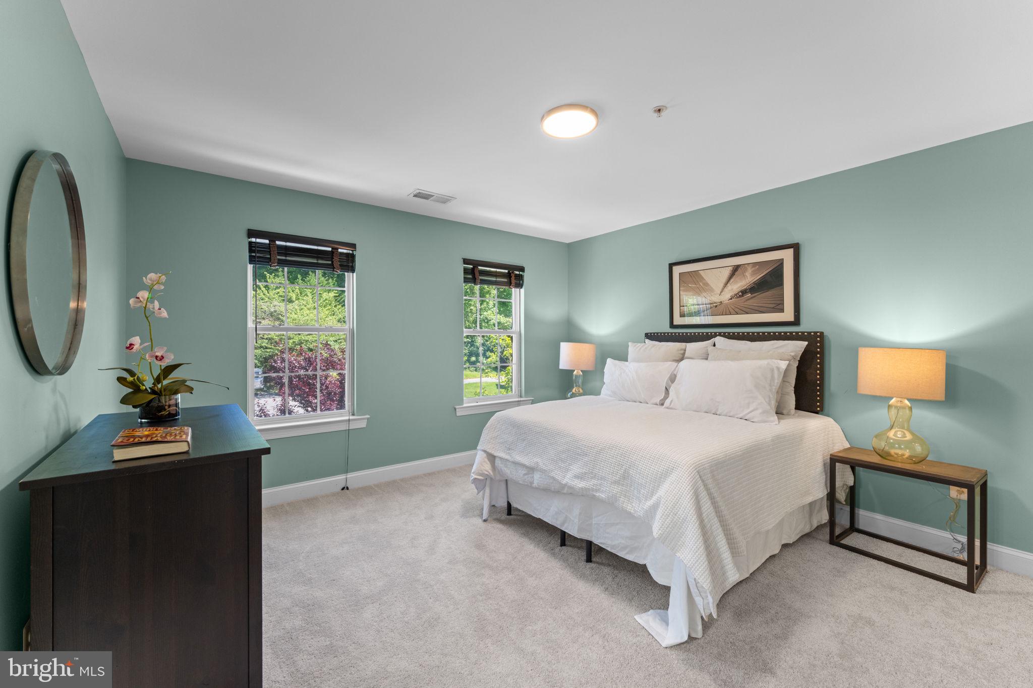 WARNERS - Residential
