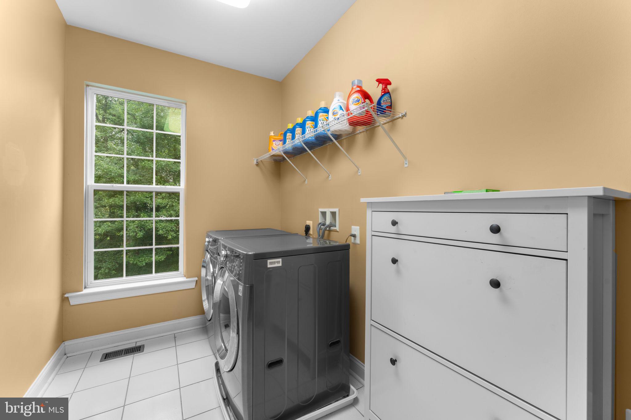 WARNERS - Residential