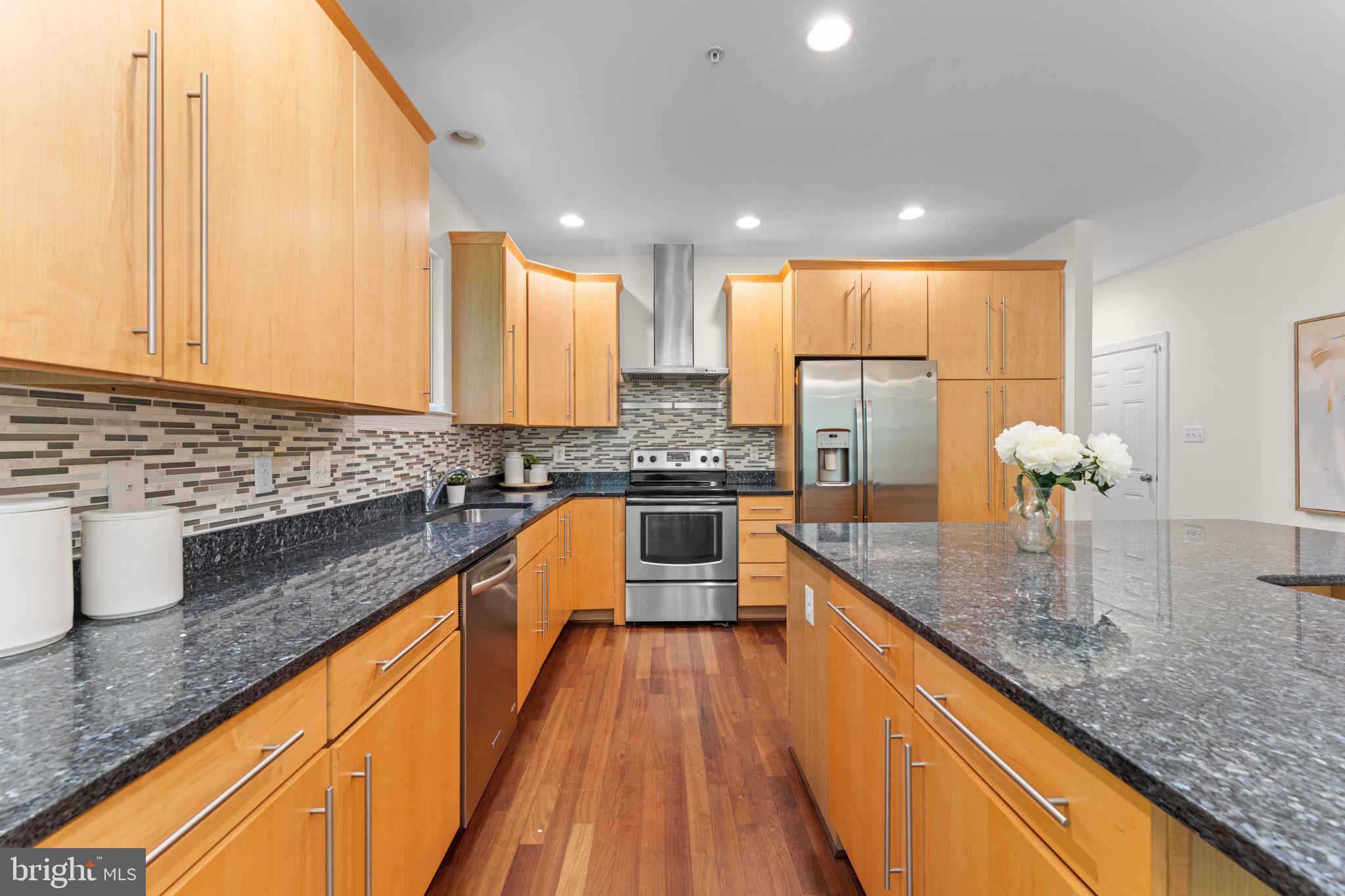WARNERS - Residential