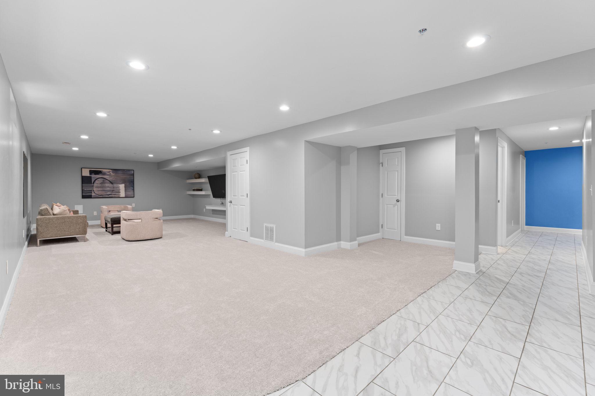 WARNERS - Residential