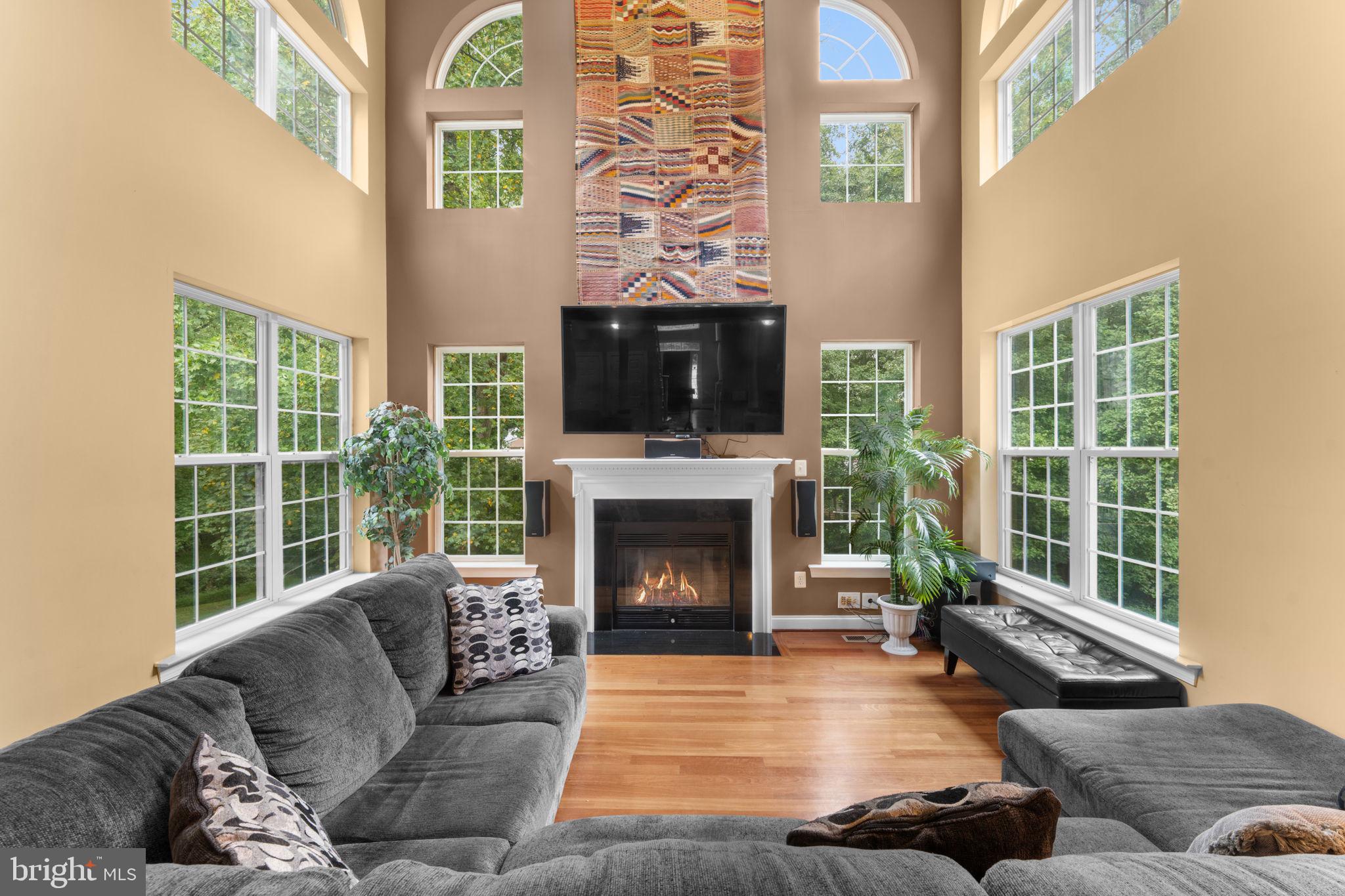 WARNERS - Residential