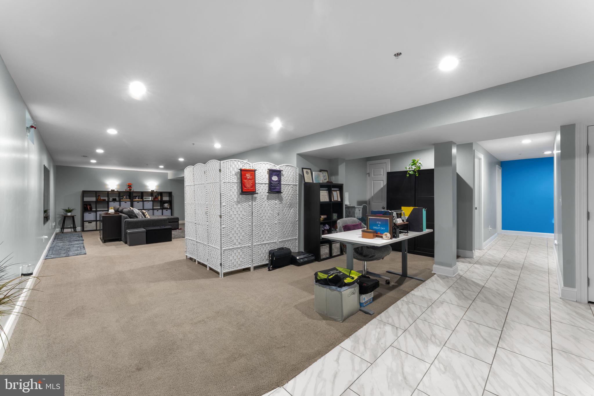 WARNERS - Residential