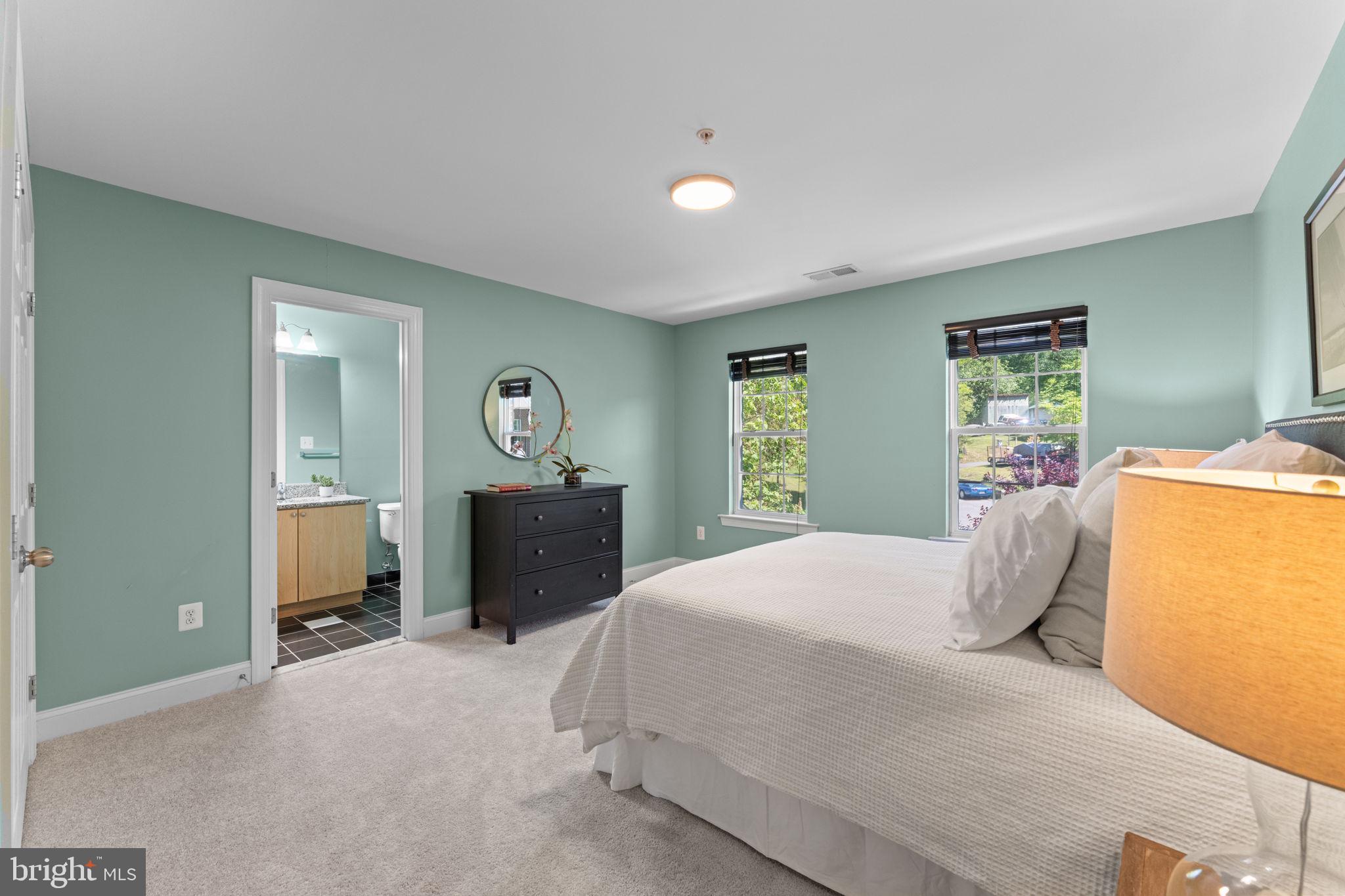 WARNERS - Residential