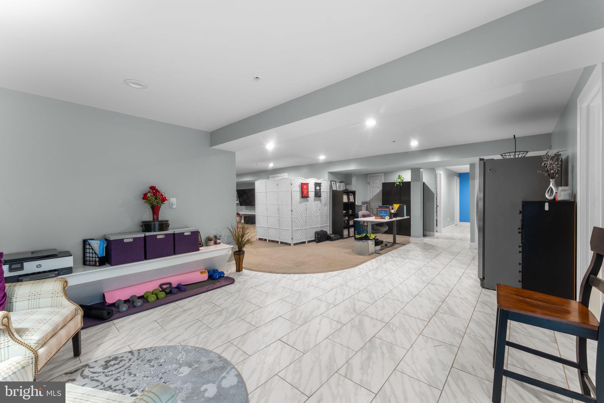 WARNERS - Residential