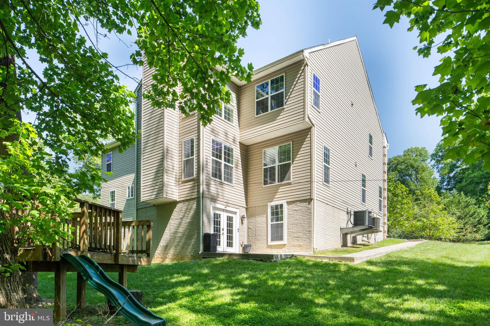 WARNERS - Residential