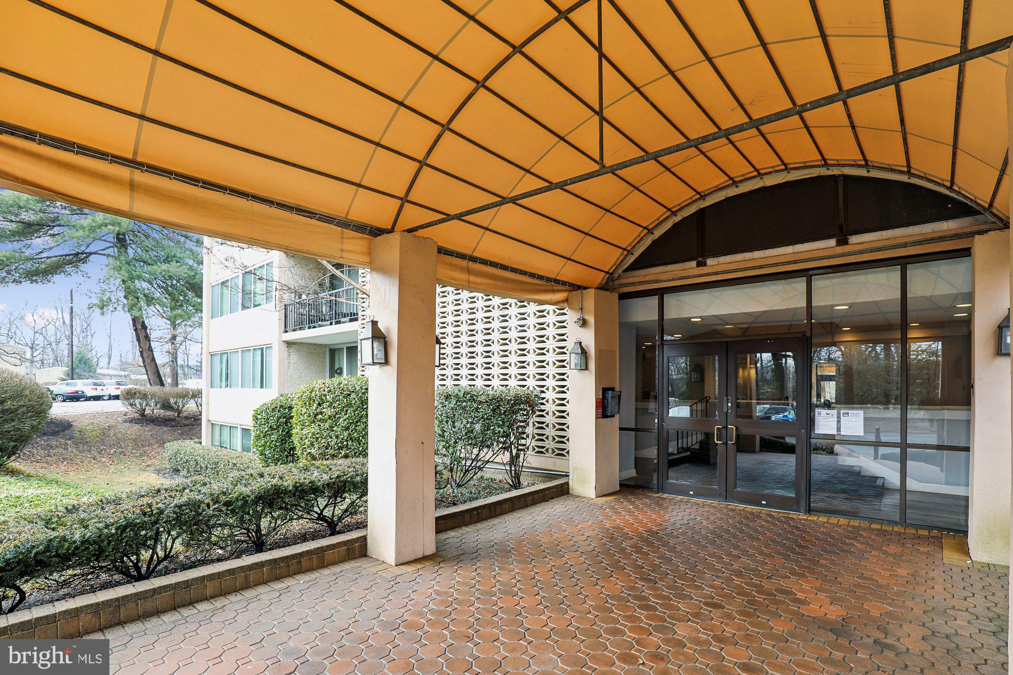 IVYMOUNT COURT - Residential