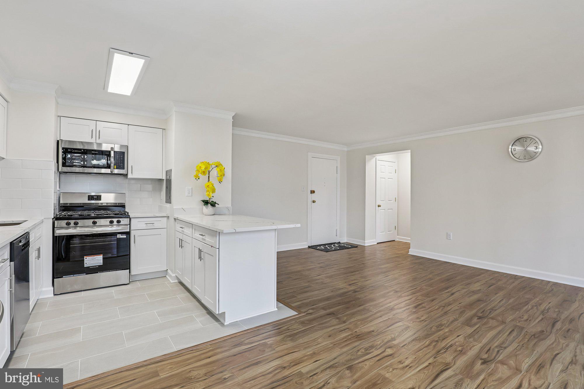 IVYMOUNT COURT - Residential