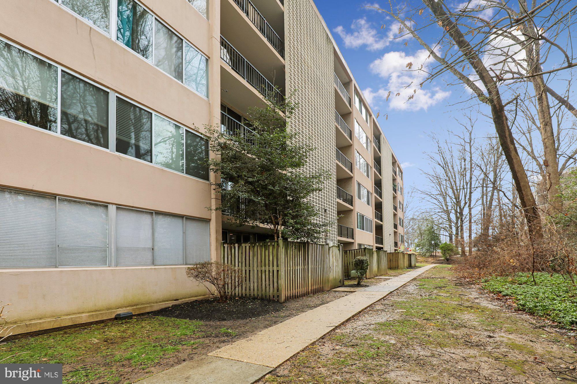 IVYMOUNT COURT - Residential