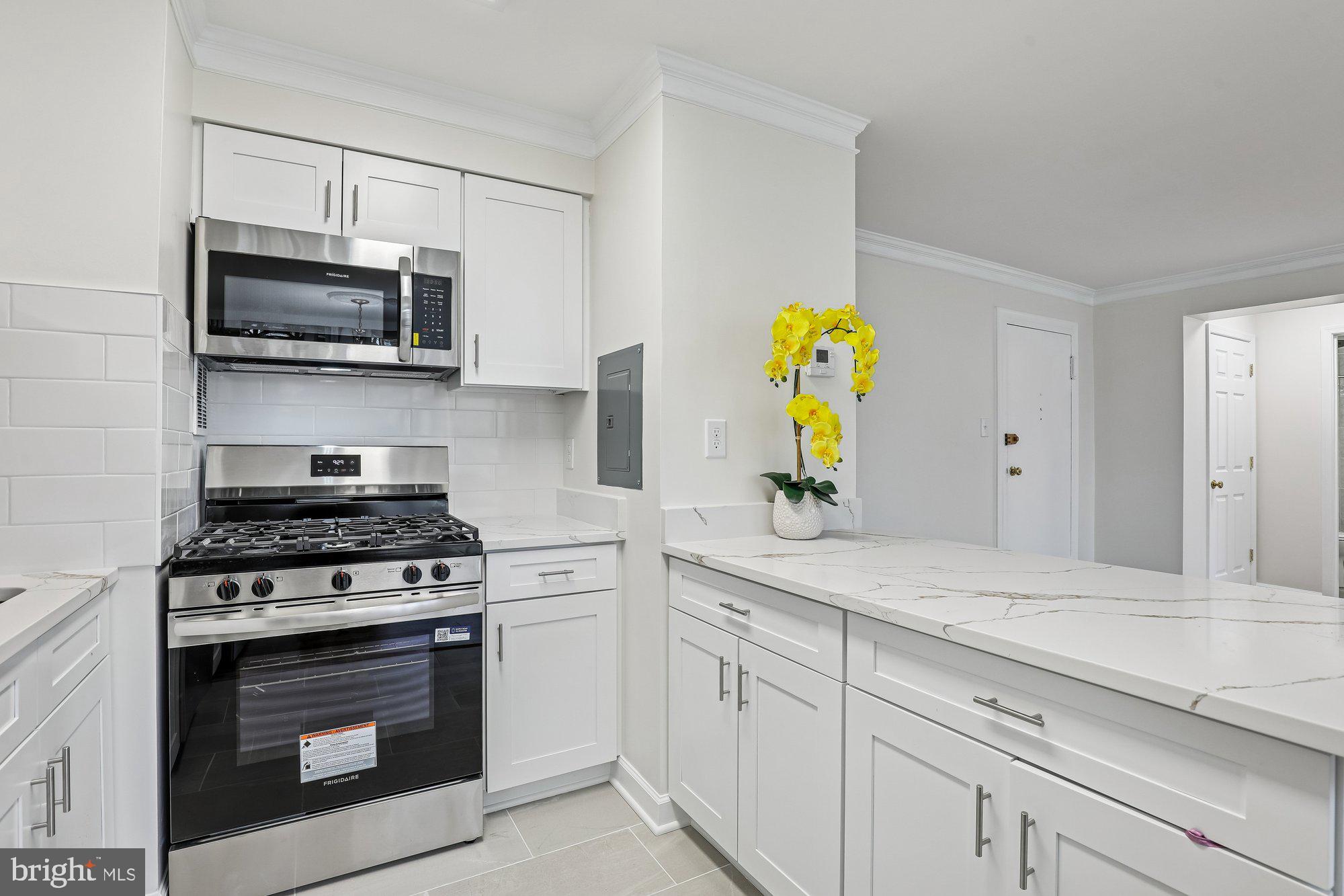 IVYMOUNT COURT - Residential