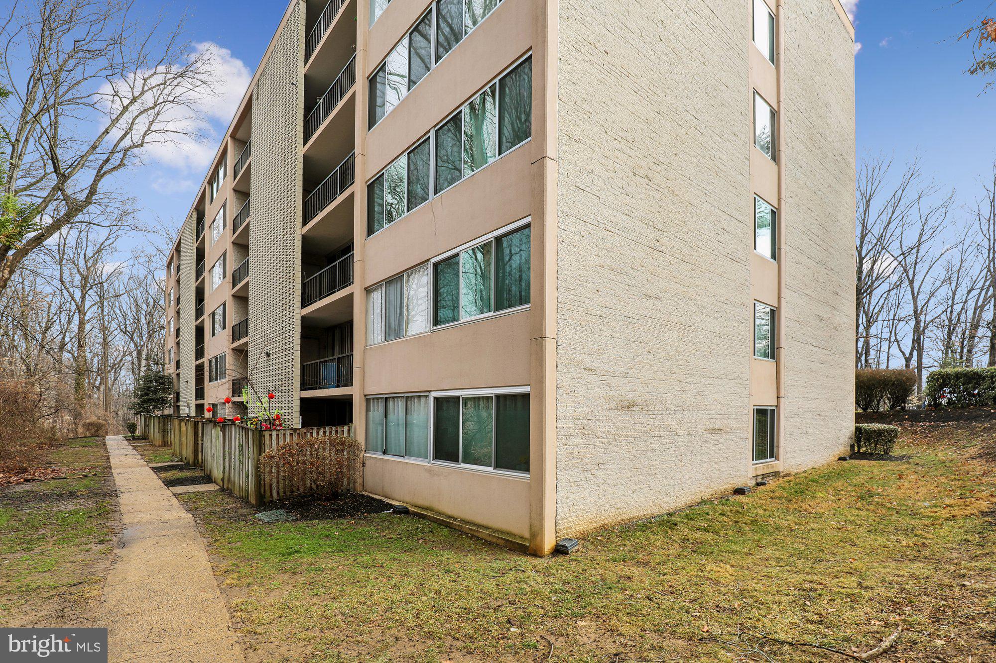 IVYMOUNT COURT - Residential