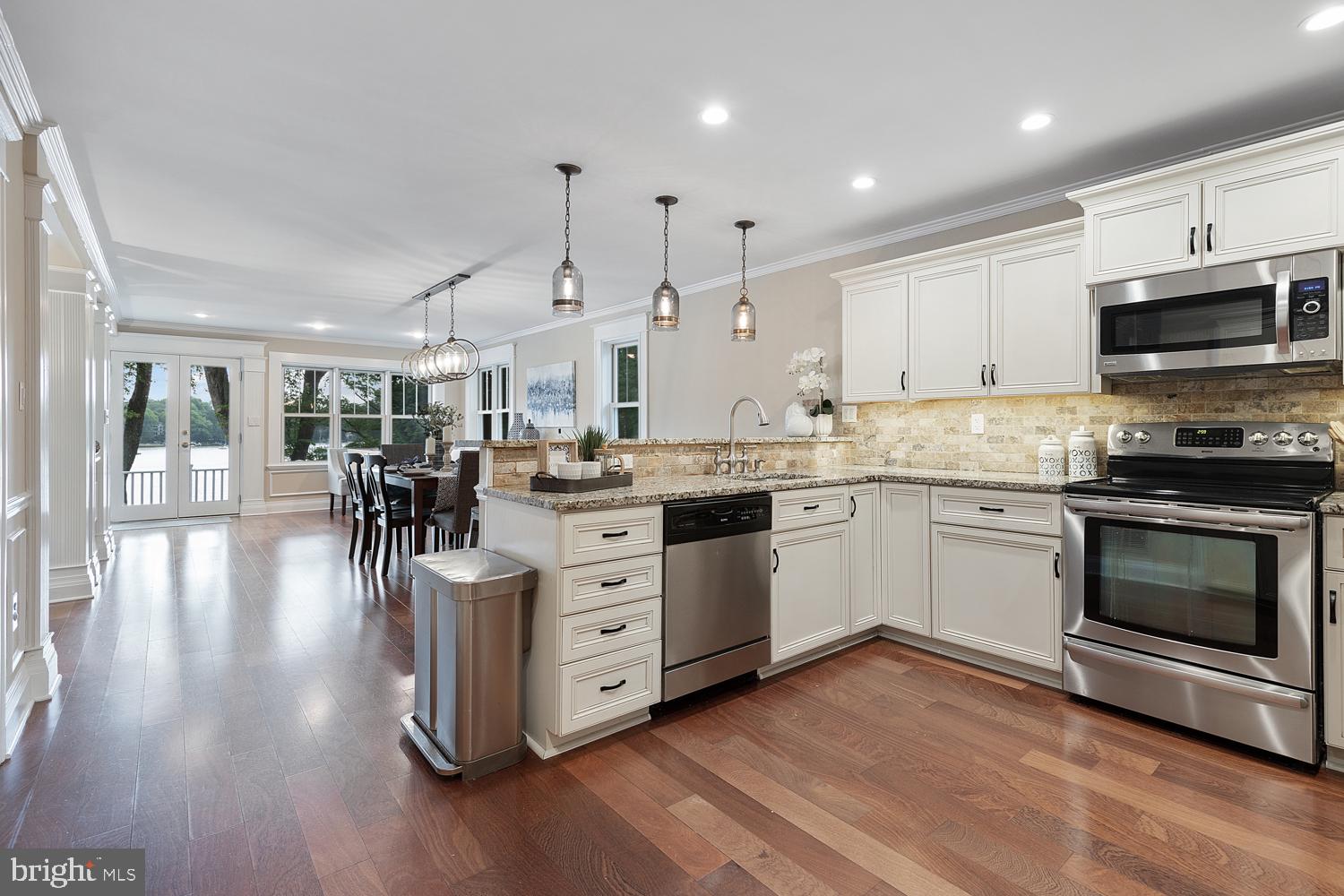 OAK GROVE - Residential