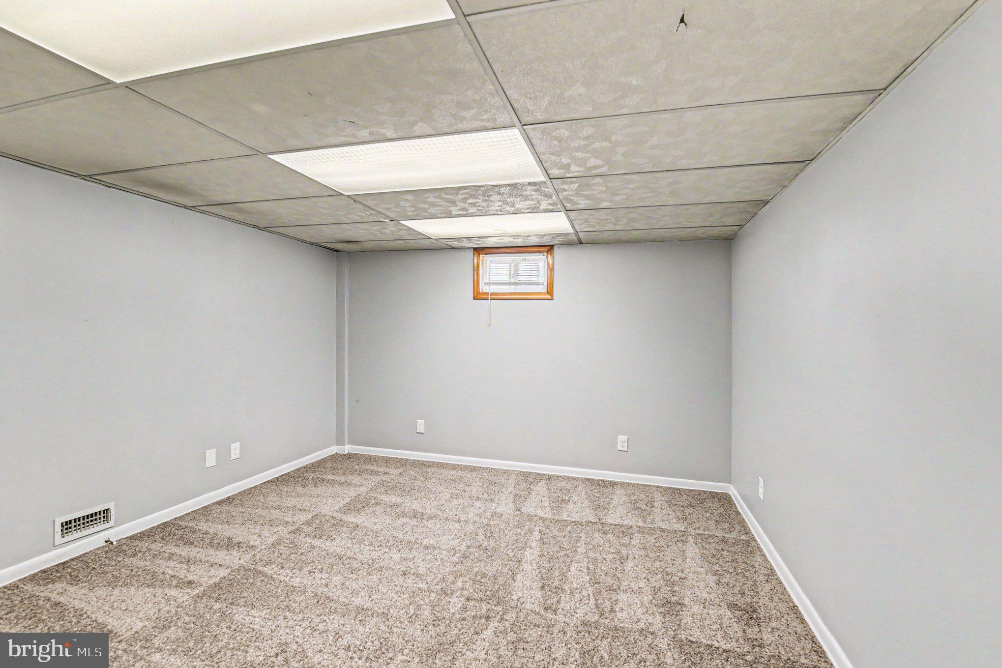 EASTCREST - Residential